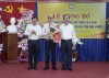 Phó Thống đốc NHNN Đào Minh Tú trao Quyết định bổ nhiệm cho đ/c Bùi Huy Thọ, Phó Chủ tịch UBND tỉnh Bình Phước tặng hoa chúc mừng tân Giám đốc NHNN chi nhánh tỉnh Bình Phước